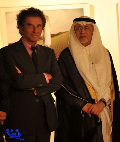 معهد العالم العربي يعرض أعماله التشكيلية للمرة الأولى.. في الرياض
