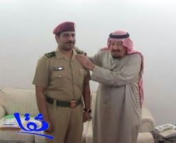  الأمير عبدالرحمن يقلد تركي الايداء رتبة رائد