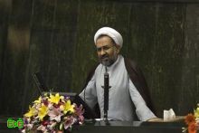 إيران تقول العقوبات ستفشل وتكرر التهديد باغلاق مضيق هرمز