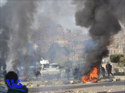 اشتباكات بمصر والإخوان يطلبون إظهار مرسي 