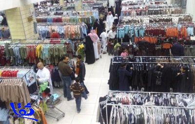 مستوردون : تجار التجزئة سبب ارتفاع أسعار الملابس الشتوية