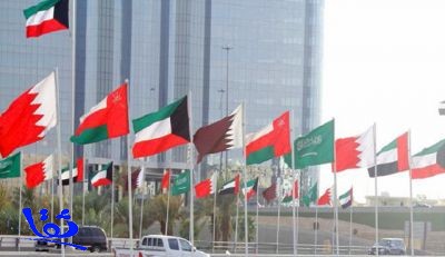 حظر رفع الأعلام الأجنبية لغير السفارات والهيئات الدولية