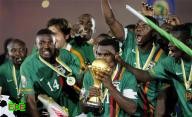 رينار يشيد بروح لاعبي منتخب زامبيا 