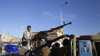 الحوثيون يسيطرون على شركات نفط ومكاتب مدنية بصنعاء