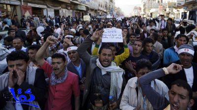 اليمن.. تواصل المظاهرات والحوثي يعتقل طلاب الجامعات