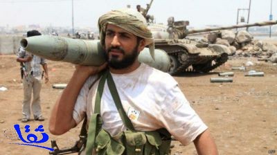 هادي يستعد "لتشكيل قيادة جديدة للجيش" وسط توقعات ببدء عملية برية في اليمن