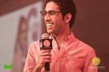 أمانة الرياض تقدم مسرحية "  ستاند اب كوميدي " 