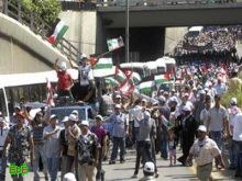 مسيرات تعم مخيمات اللاجئين الفلسطينيين في لبنان تضامنا مع القدس 