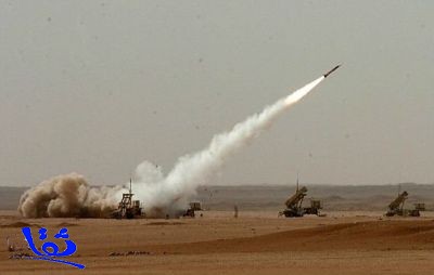 القوات الجوية تعترض صاروخاً قادماً من الأراضي اليمنية فجراً 