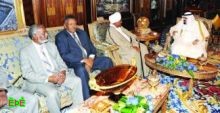 خادم الحرمين يبحث مع الرئيس السوداني التطورات في المنطقة 