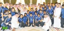 أمير الرياض ونائبه يستقبلان أبطال كأس ولي العهد