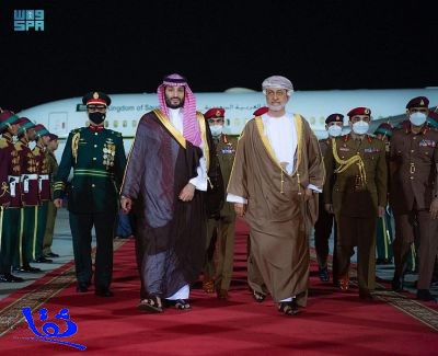 سمو ولي العهد يصل إلى سلطنة عمان في زيارة رسمية
