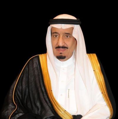 خادم الحرمين الشريفين يصل إلى الرياض