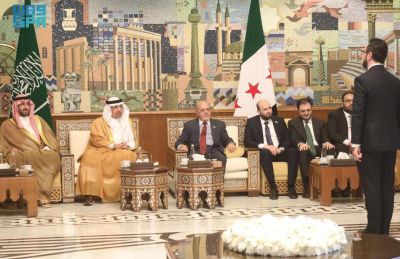 وفد اقتصادي سعودي كبير يصل إلى دمشق وفد اقتصادي سعودي كبير يصل إلى دمشق