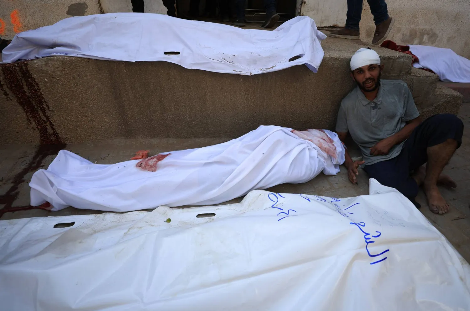 استشهد 99 فلسطينياً في غارات إسرائيلية على قطاع غزة خلال 24 ساعة