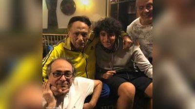 عادل إمام يطل من جديد.. صورة حديثة تطمئن الملايين