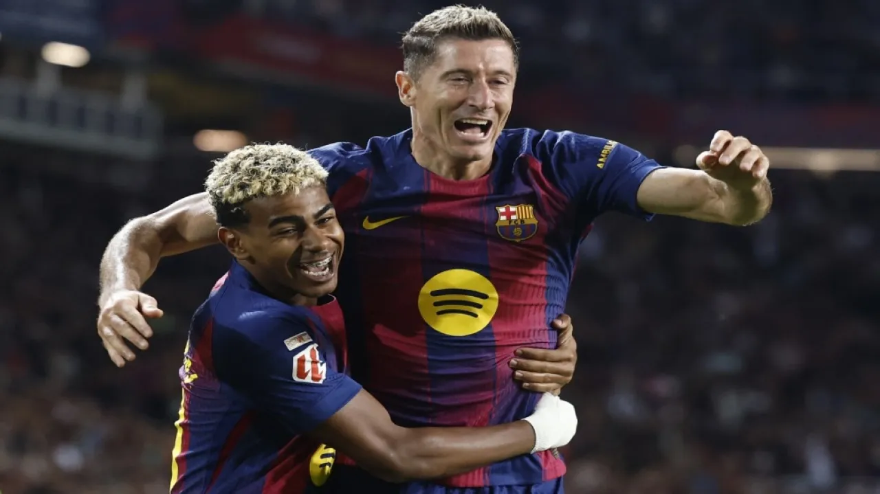 برشلونة يقبل هدية أتلتيكو ويتصدر الليغا في "ليلة عودة يامال" برشلونة يقبل هدية أتلتيكو ويتصدر الليغا في "ليلة عودة يامال"