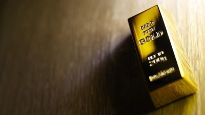 الذهب يقفز إلى مستوى قياسي متجاوزا 3850 دولارا للأونصة