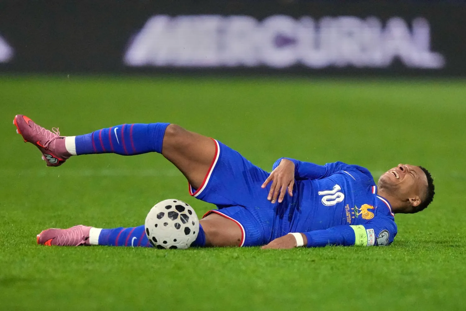 الإصابات تربك ريال مدريد قبل الكلاسيكو