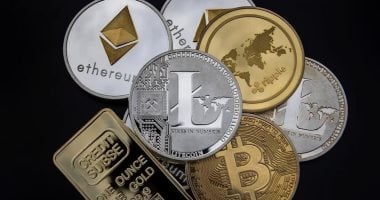 العملات الرقمية تتعافى جزئيا.. و"بيتكوين" تتمسك بمستوى 112 ألف دولار