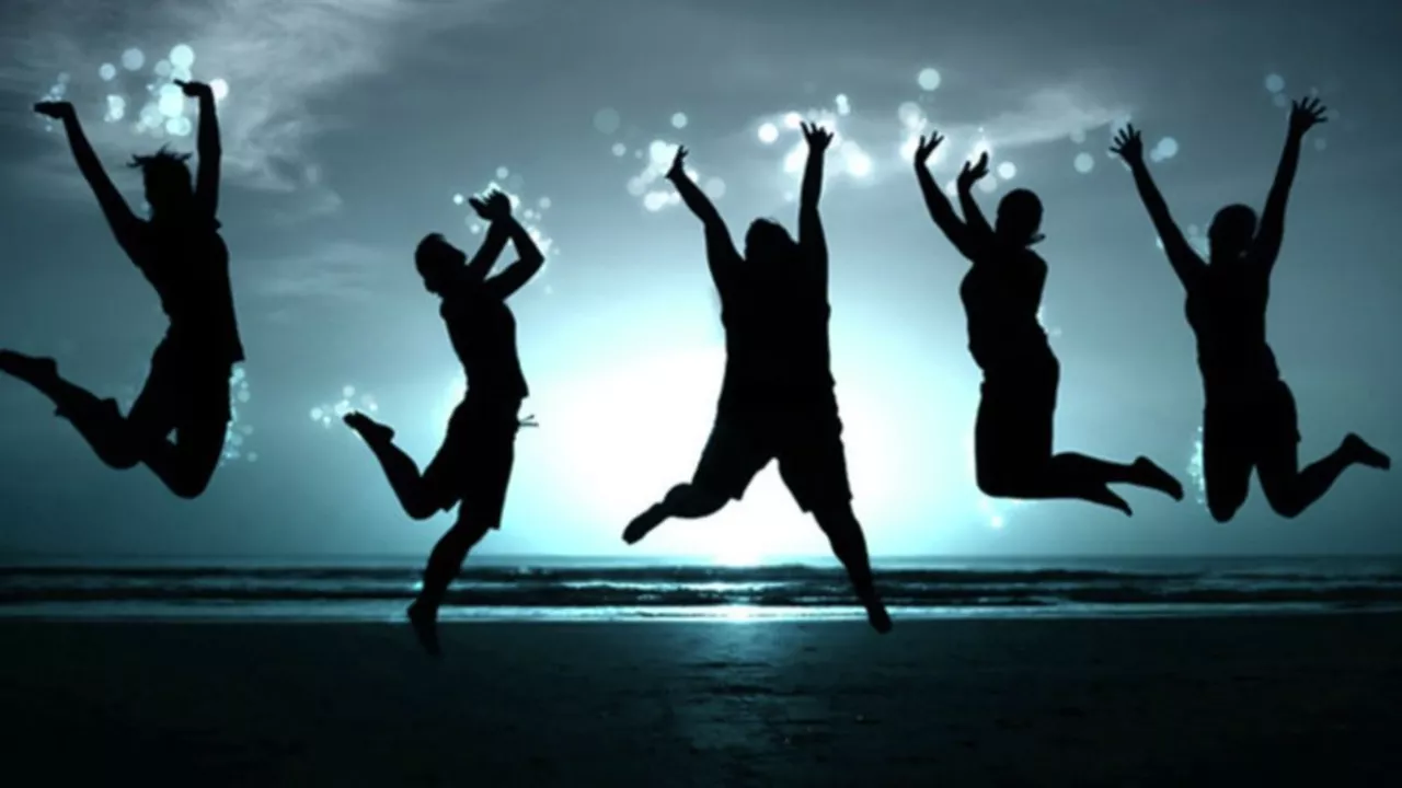 دراسة تكشف ارتباط السعادة بانخفاض معدل الوفيات دراسة تكشف ارتباط السعادة بانخفاض معدل الوفيات