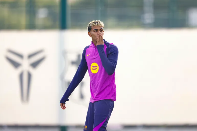 لامين يامال يتحدى ريال مدريد قبل ساعات من الكلاسيكو