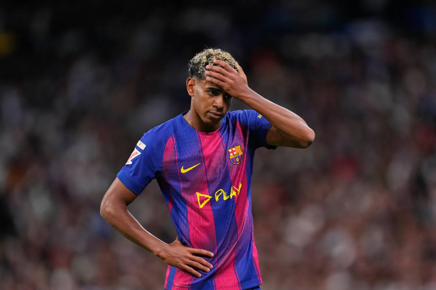 جماهير ريال مدريد تصب غضبها على لامين يامال