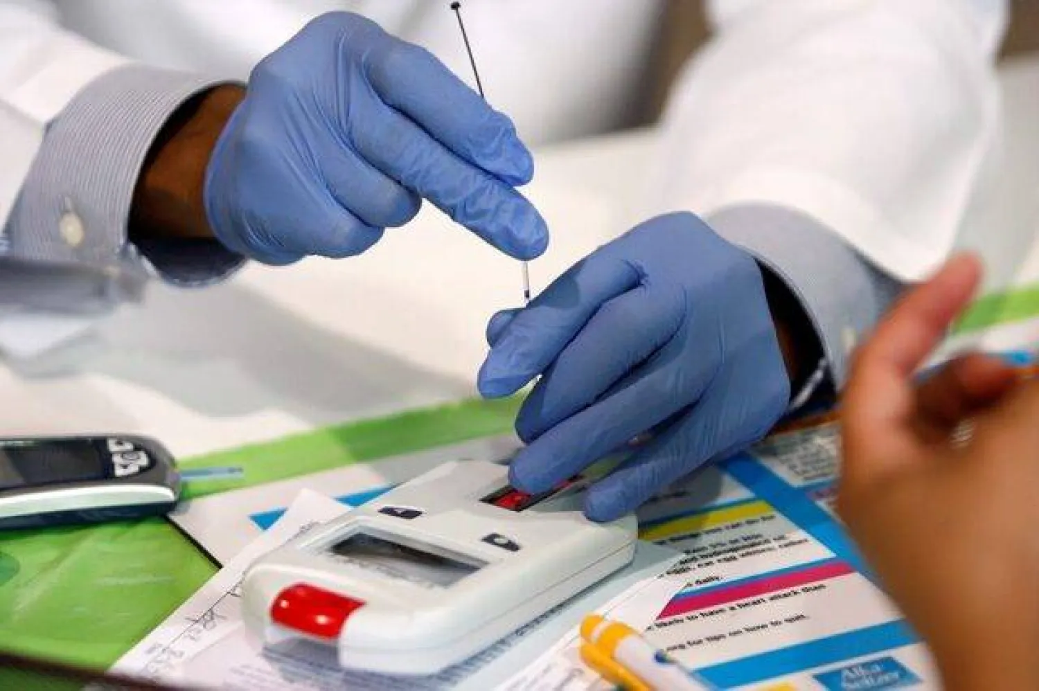 علاج جيني جديد يخفض الكوليسترول «الضار» والدهون الثلاثية للنصف