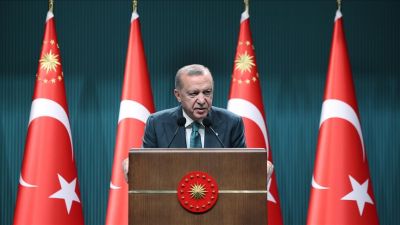 أردوغان يعلن العثور على الصندوق الأسود للطائرة المنكوبة أردوغان يعلن العثور على الصندوق الأسود للطائرة المنكوبة