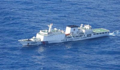 سفن صينية تبحر عبر جزر تديرها اليابان وسط توترات سياسية سفن صينية تبحر عبر جزر تديرها اليابان وسط توترات سياسية