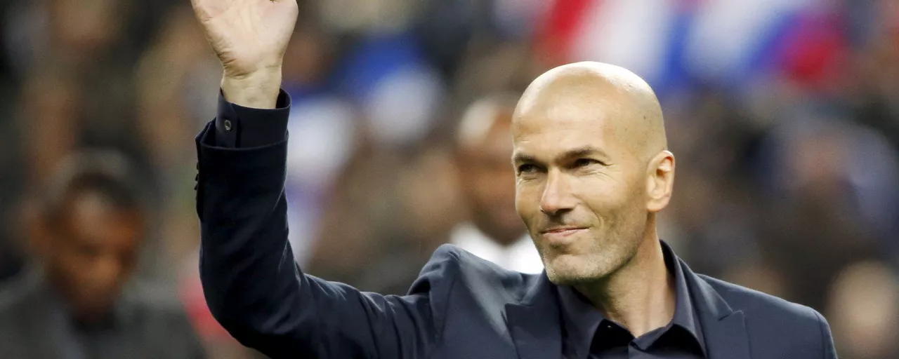 "زيدان" مديرا فنيا لمنتخب فرنسا بعد انتهاء كأس العالم 2026 "زيدان" مديرا فنيا لمنتخب فرنسا بعد انتهاء كأس العالم 2026