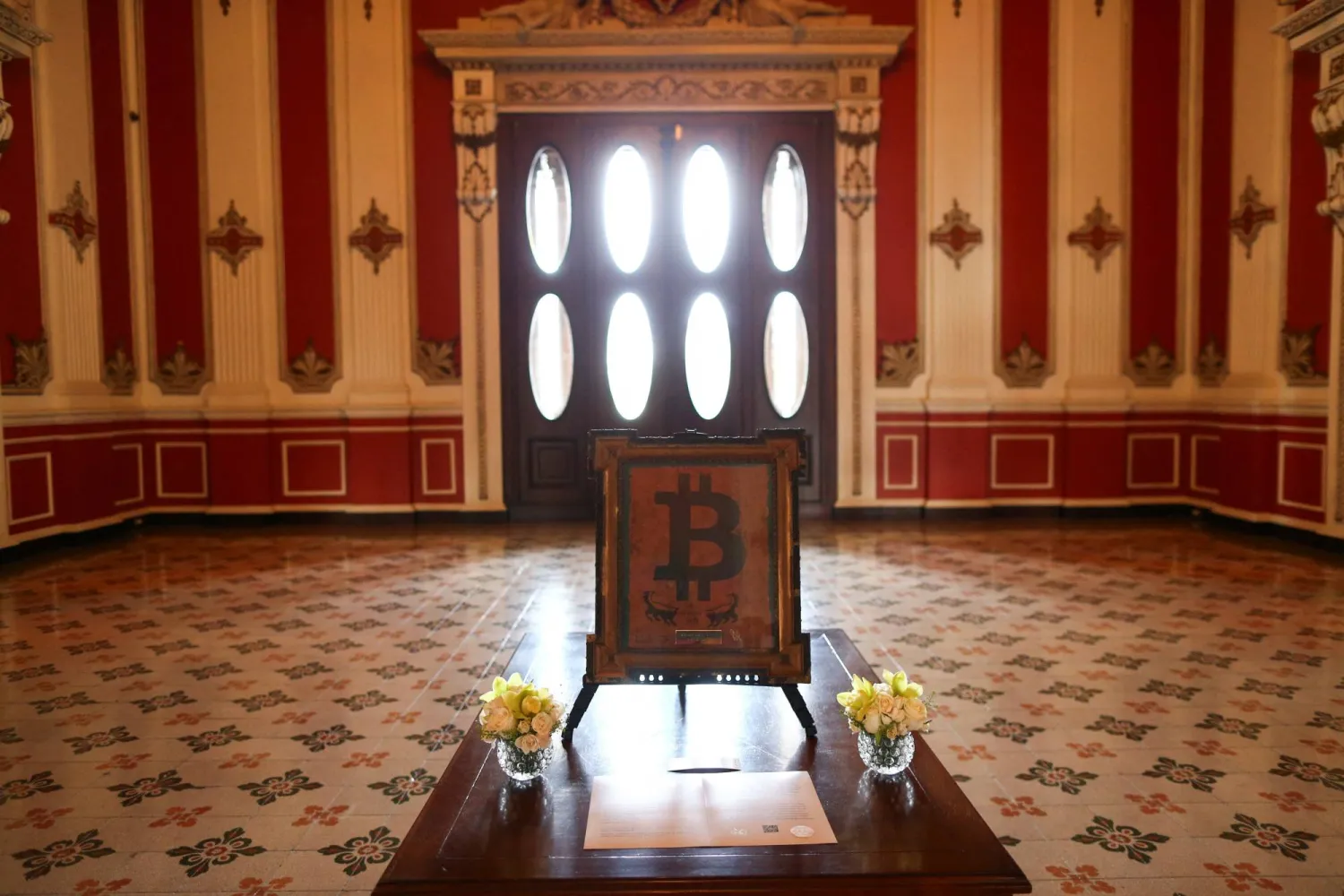 "البتكوين" دون مستوى 90 ألف دولار للمرة الأولى منذ 7 أشهر "البتكوين" دون مستوى 90 ألف دولار للمرة الأولى منذ 7 أشهر