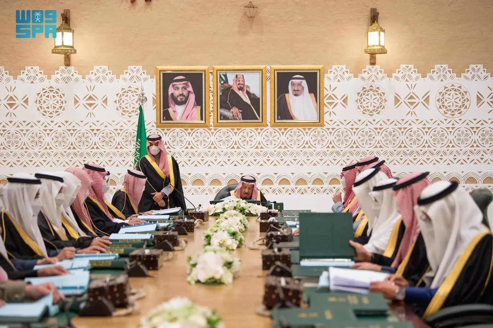 مجلس الوزراء يؤكد أن زيارة سمو ولي العهد للولايات المتحدة الأمريكية تأتي لتعزيز العلاقات الثنائية والشراكة الإستراتيجية بين البلدين الصديقين في مختلف المجالات