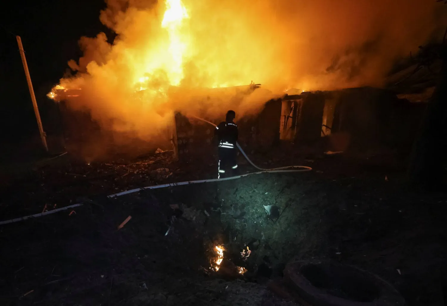 اندلاع حريق في مصفاة نفط روسية بعد هجوم أوكراني بمُسيرات