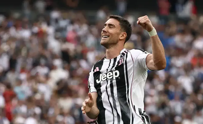 إصابة خطيرة تُبعد فلاهوفيتش شهرين وتحرم يوفنتوس من هدافه إصابة خطيرة تُبعد فلاهوفيتش شهرين وتحرم يوفنتوس من هدافه