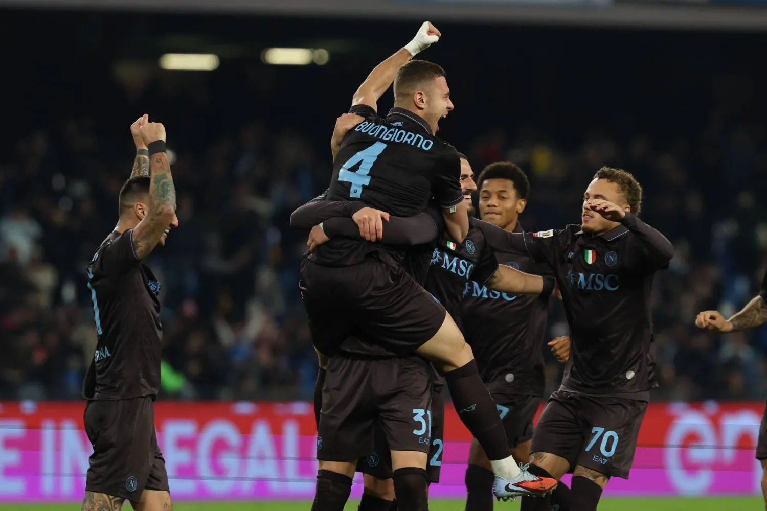 كأس إيطاليا: «الترجيحية» تقود نابولي لدور الثمانية كأس إيطاليا: «الترجيحية» تقود نابولي لدور الثمانية