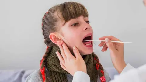 لا ينصح باستئصال اللوزتين إلا بهذه الحالات