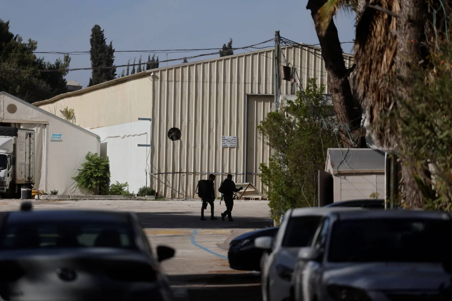 القوات الإسرائيلية تقتحم حرم جامعة القدس القوات الإسرائيلية تقتحم حرم جامعة القدس