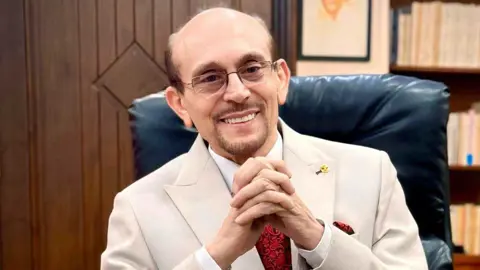 محمد صبحي يعلق على حادثة صراخه على السائق