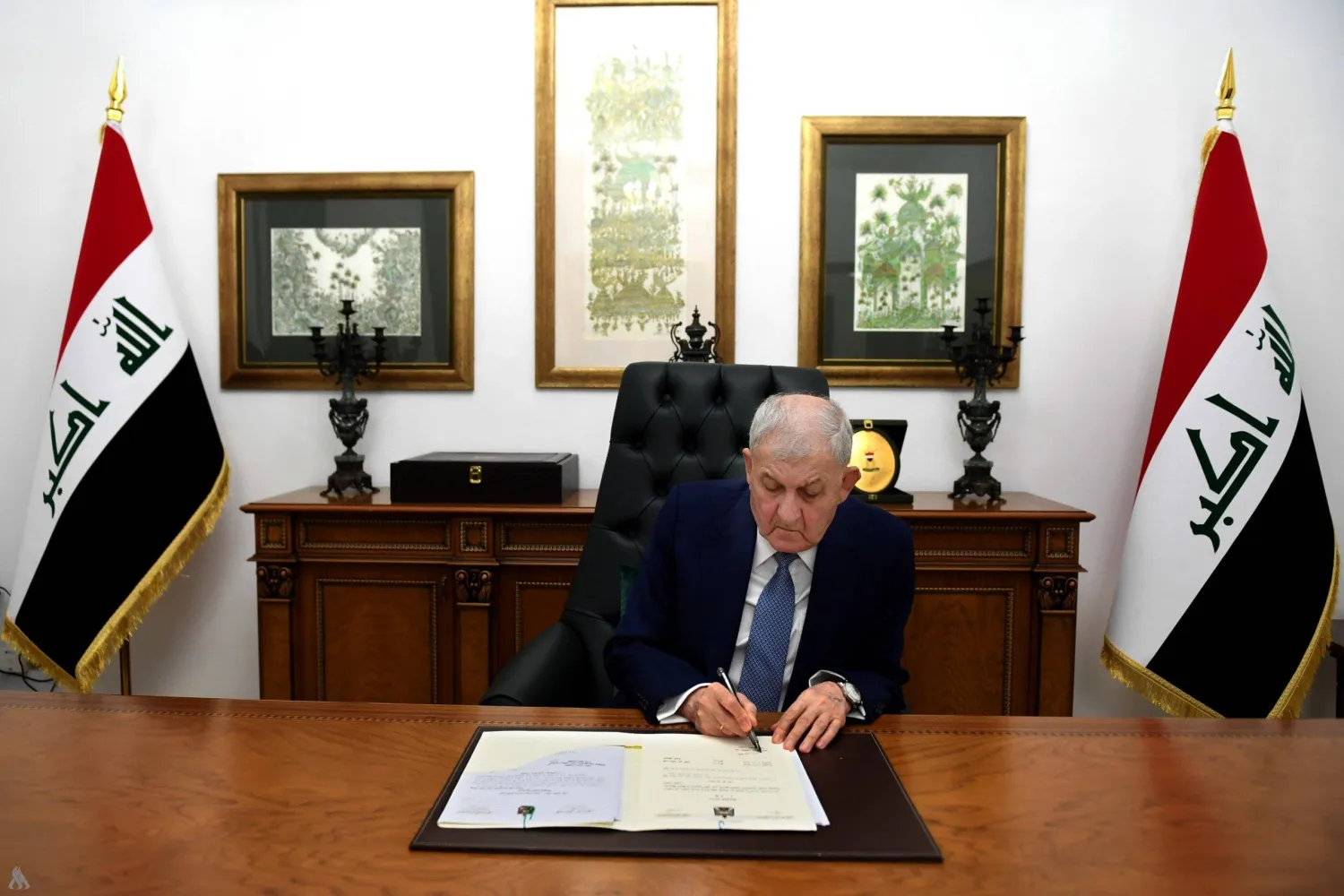 الرئيس العراقي يدعو البرلمان الجديد لأول جلسة انعقاد الرئيس العراقي يدعو البرلمان الجديد لأول جلسة انعقاد