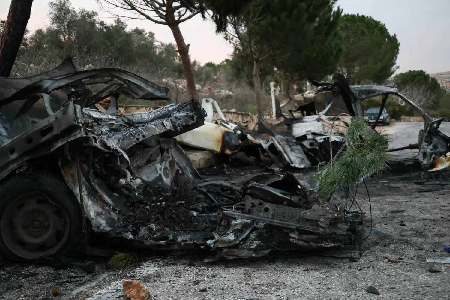 غارة إسرائيلية تستهدف ساحل جبل لبنان الجنوبي غارة إسرائيلية تستهدف ساحل جبل لبنان الجنوبي