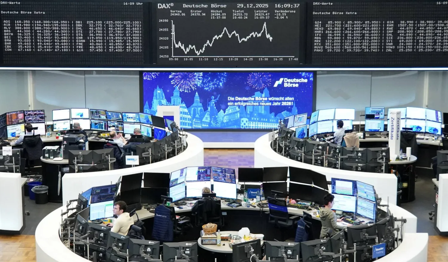 استقرار الأسهم الأوروبية قرب مستوياتها القياسية قبيل نهاية العام استقرار الأسهم الأوروبية قرب مستوياتها القياسية قبيل نهاية العام