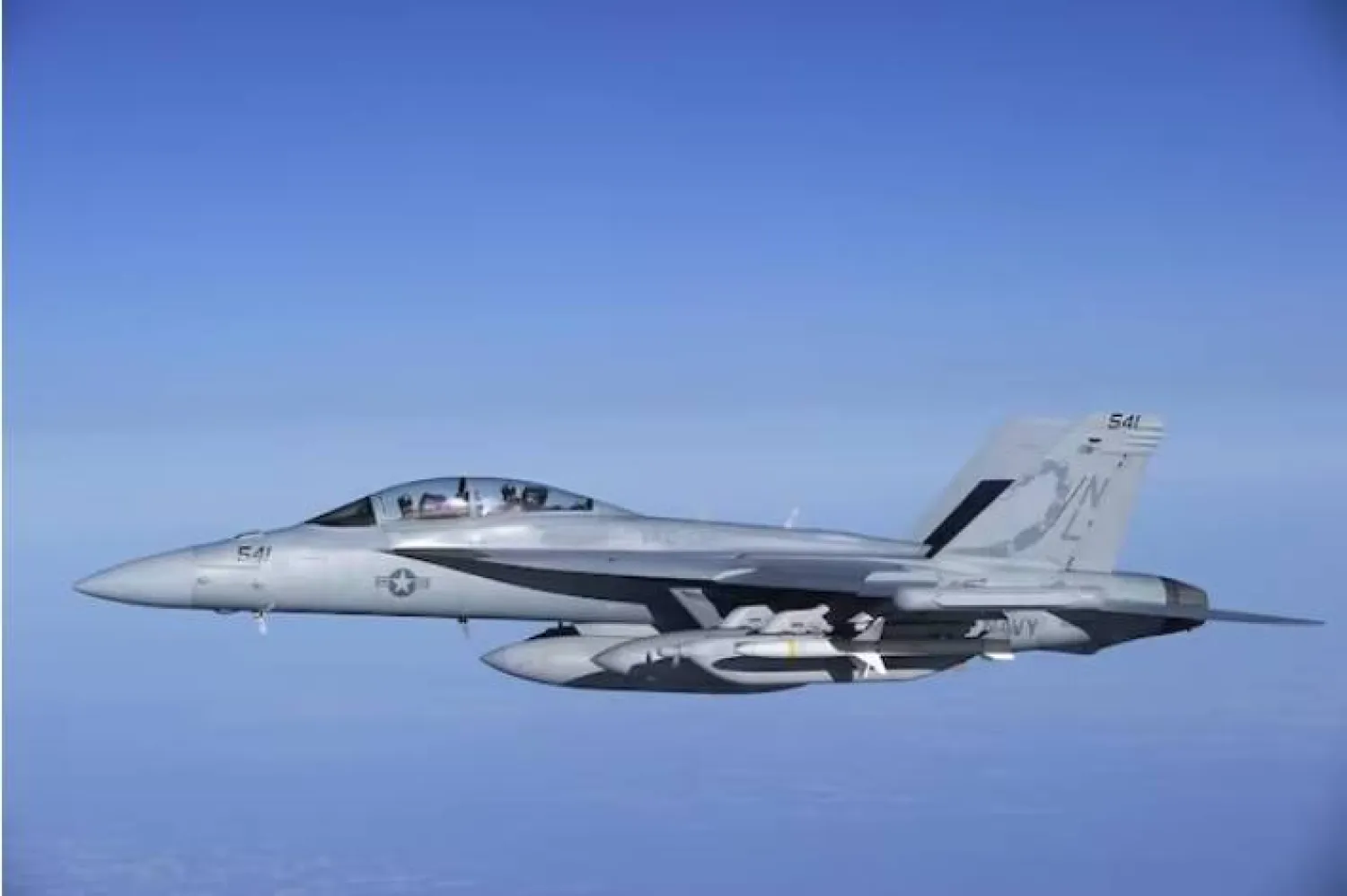 «غراولر» الأميركية: طائرة أعمت دفاعات فنزويلا ومهّدت لاعتقال مادورو