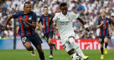 برشلونة وريال مدريد يتصارعان على لقب السوبر الإسباني اليوم