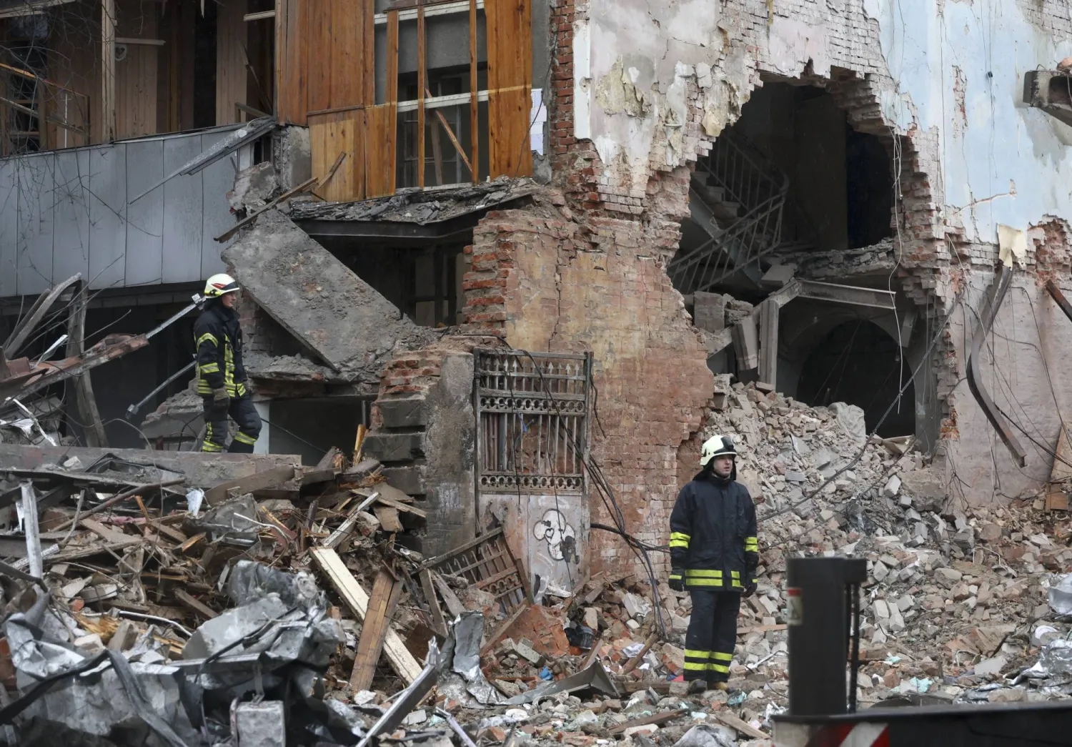 4 قتلى بهجوم روسي قرب خاركيف الأوكرانية