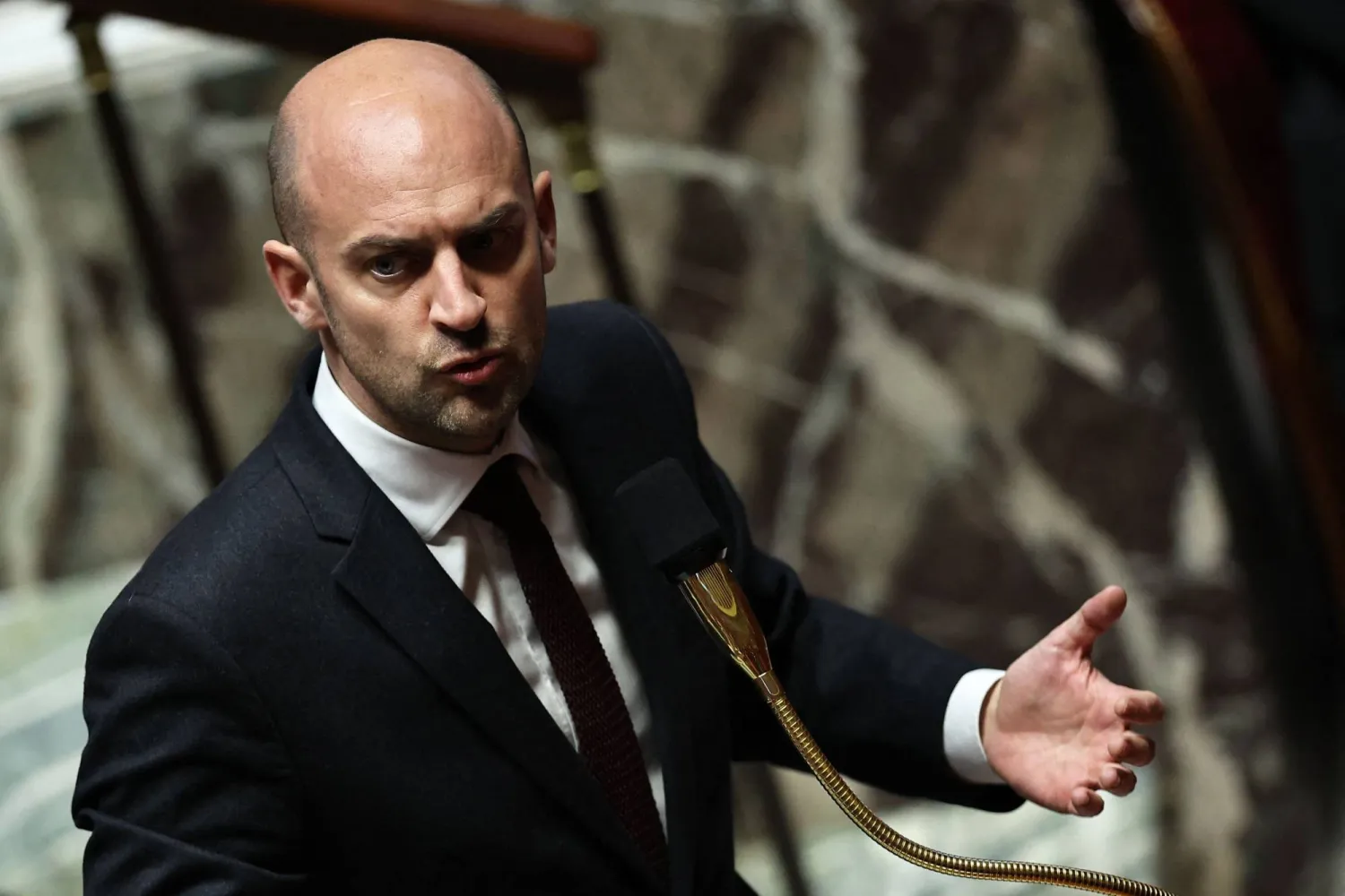 فرنسا: ندرس إمكانية إرسال وحدات «يوتلسات» للإنترنت إلى إيران