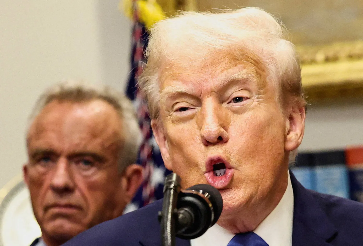 ترمب يتعهد بفرض رسوم جمركية على 8 دول أوروبية بسبب غرينلاند