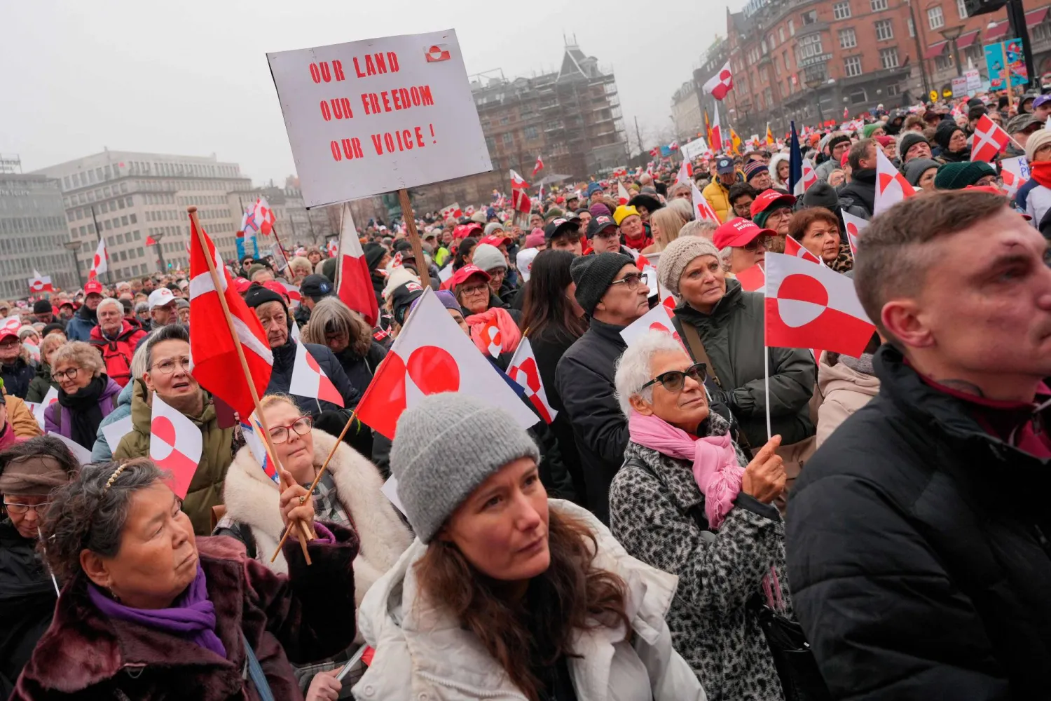 ترمب يتّهم دولاً أوروبية بـ«لعبة خطيرة» في غرينلاند