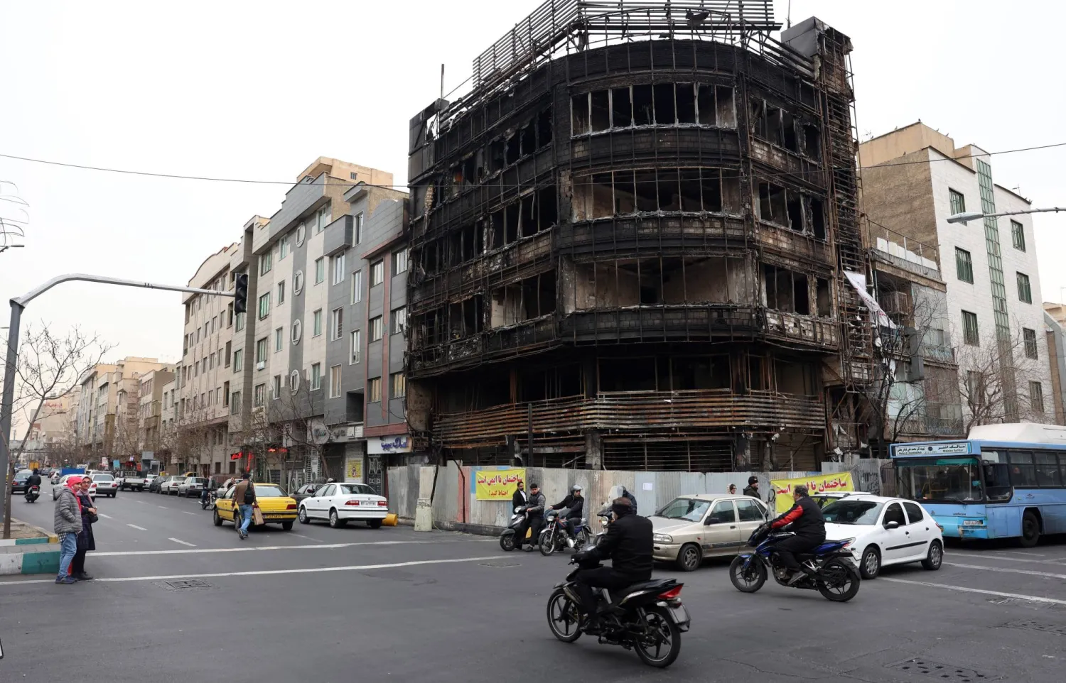 إيران تصعد حملة الاعتقالات مع اتساع الضغوط الدولية