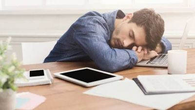 10 فوائد صحية للقيلولة